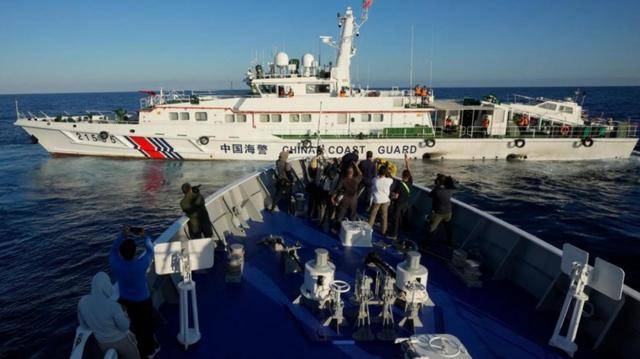 拉脱维亚vs塞尔维亚_24艘中国舰船列阵仁爱礁拉脱维亚vs塞尔维亚,菲方断粮112天后,成功完成补给!