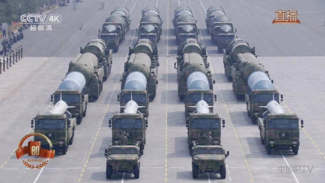 皇冠登3代理
_乌军少将:别等到战场上再认清皇冠登3代理
,93阅兵上中国装备到底有多强大!