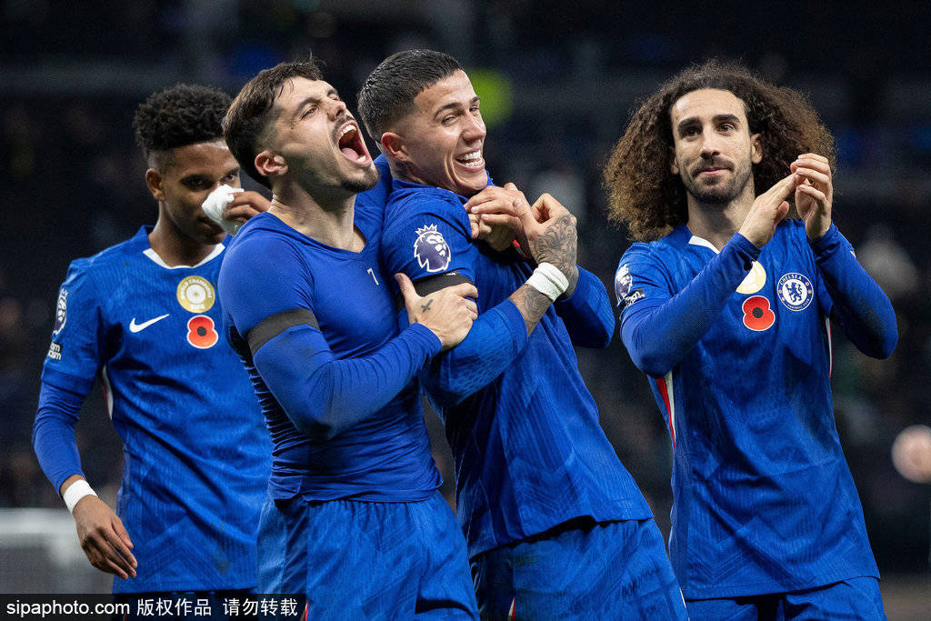 皇冠信用网怎么租
_观战台：热刺战曼联+曼城火拼利物浦 拜仁冲击17连胜