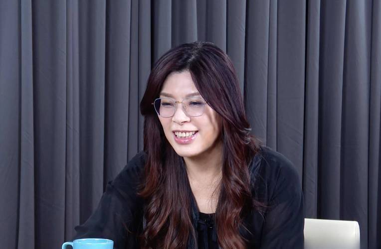 皇冠信用網申请条件
_台岛权力格局生变!郑丽文提特殊统一方式皇冠信用網申请条件
,美西方“驻台代表”排队求见,对外释放信号强烈