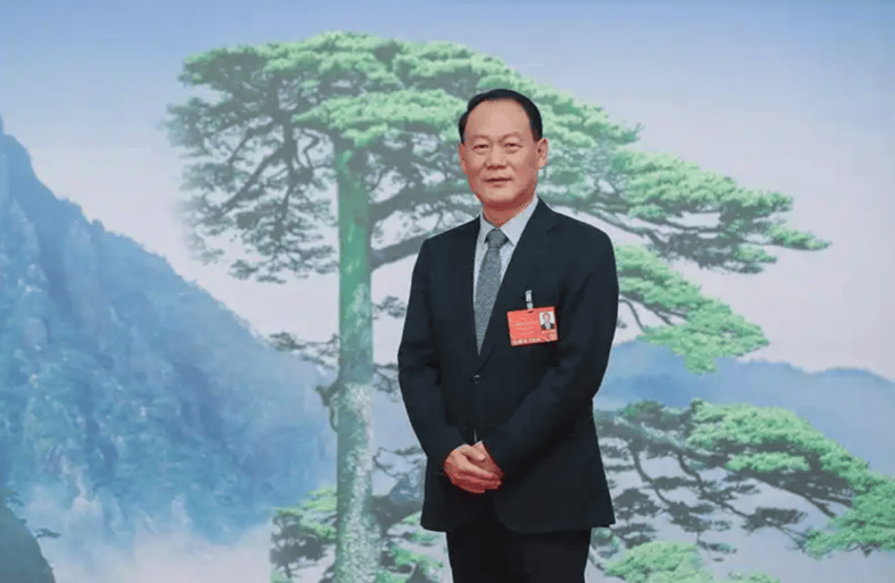 皇冠信用出租_安徽厅官叶露中主动投案 年轻时当过高校教师皇冠信用出租，曾任六安市委书记