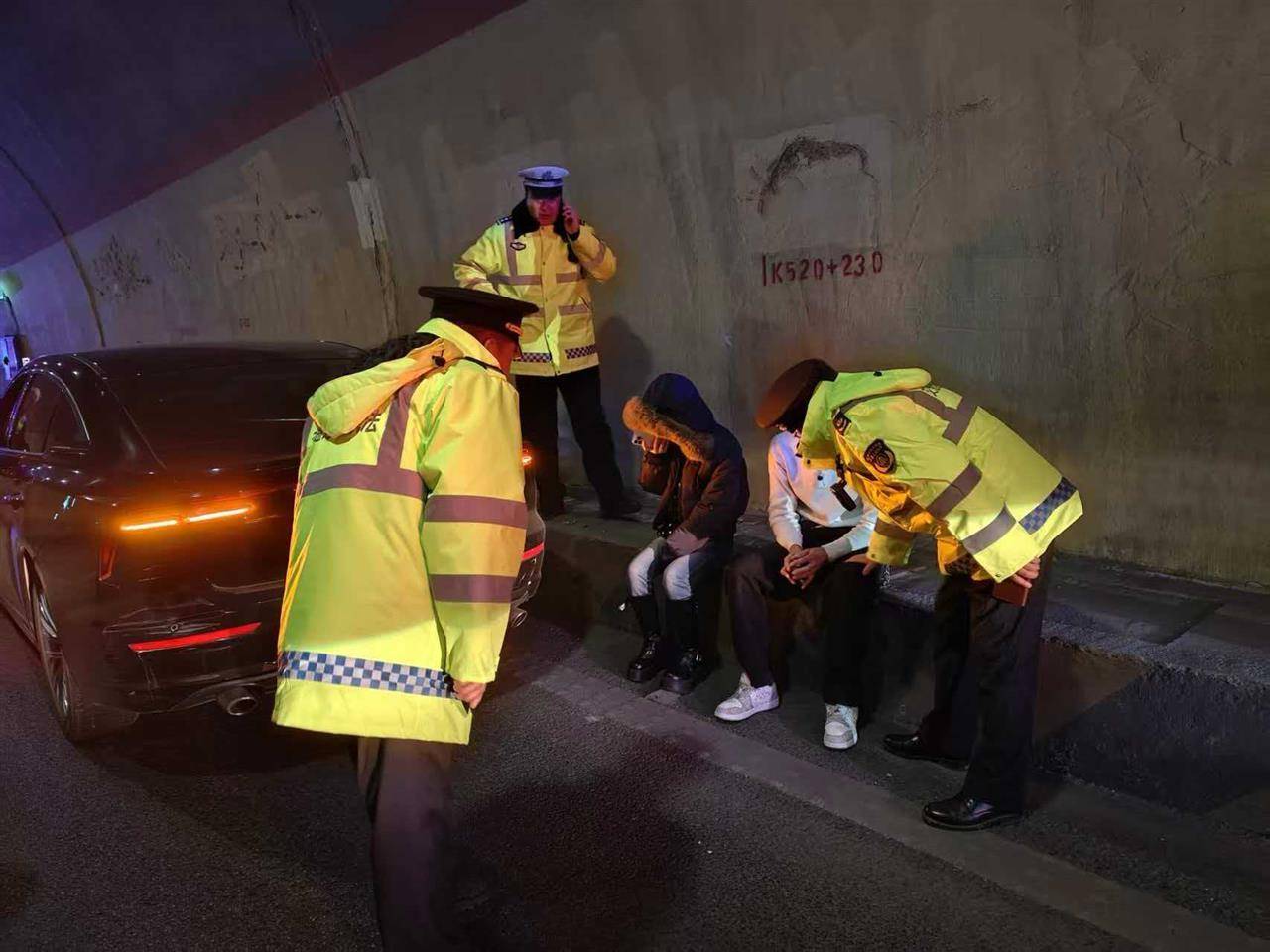 介绍个信用网网址_刹车失灵时速115狂奔490公里司机发声：4个半小时高度紧张介绍个信用网网址，害怕车多有急弯，油尽下车后浑身发抖无法说话