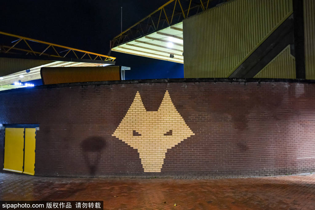 皇冠登3新2管理_弗莱彻首战！曼联官方阵型：4231！多古右边锋皇冠登3新2管理，胖虎乌加特双后腰的战术解析