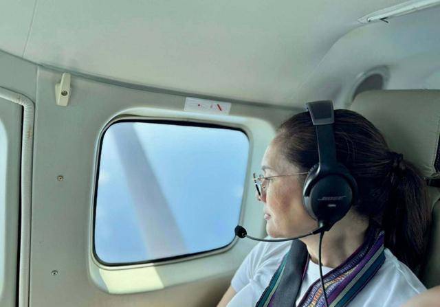 皇冠足球比分
_菲律宾女议员硬闯中业岛皇冠足球比分
,低空飞越敏感空域,结果下一刻表情就严肃了