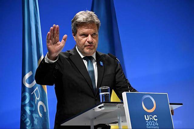 如何申请到皇冠信用网
_120架飞机订单到手如何申请到皇冠信用网
,默茨访华刚带回大礼,德国财长就对中国变脸