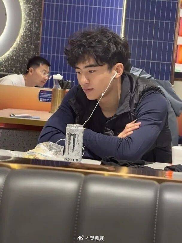 皇冠信用网代理登1_谢贤去世前张柏芝火速安排大儿子提前返港陪伴爷爷皇冠信用网代理登1，谢贤曾多次公开称赞张柏芝“把孩子教得很好”