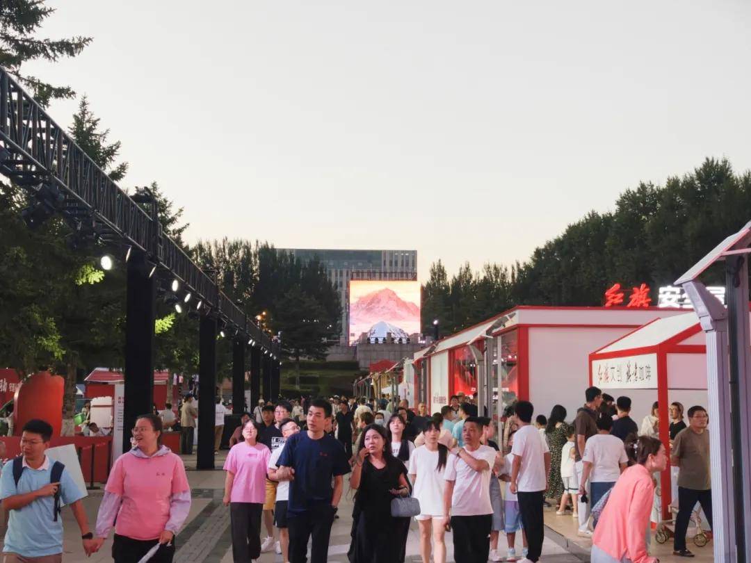 皇冠信用网怎么申请_超多游客涌入长春皇冠信用网怎么申请,原来是为了这件事~